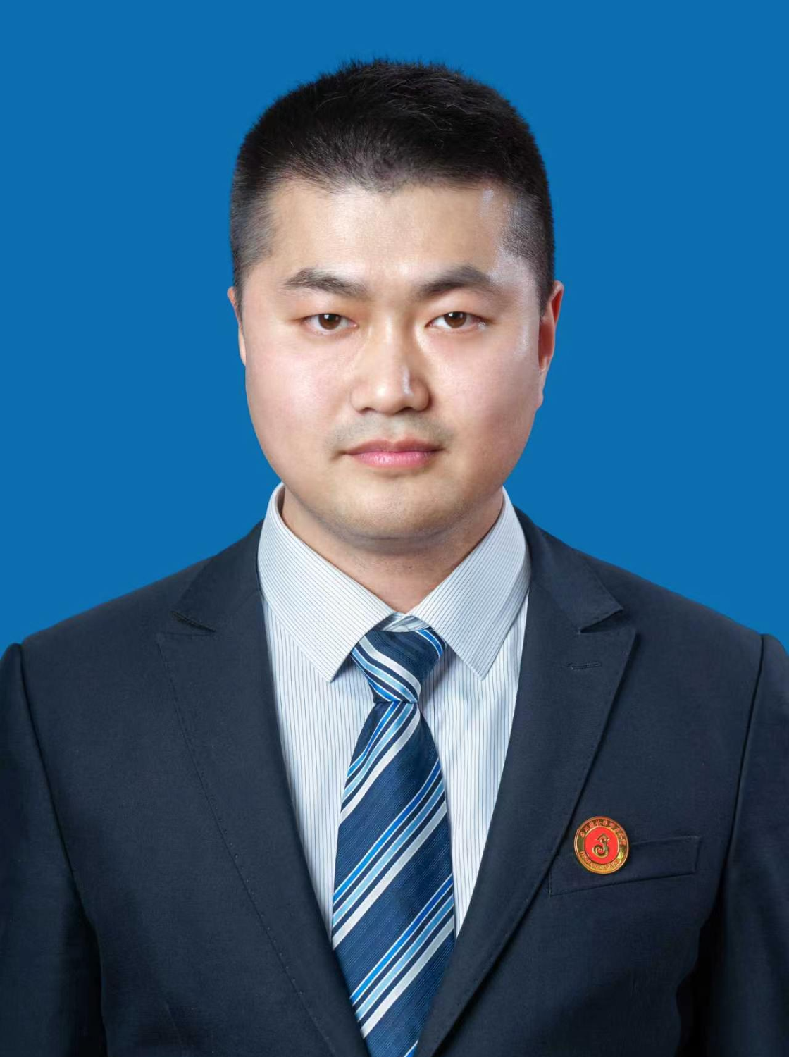王强
